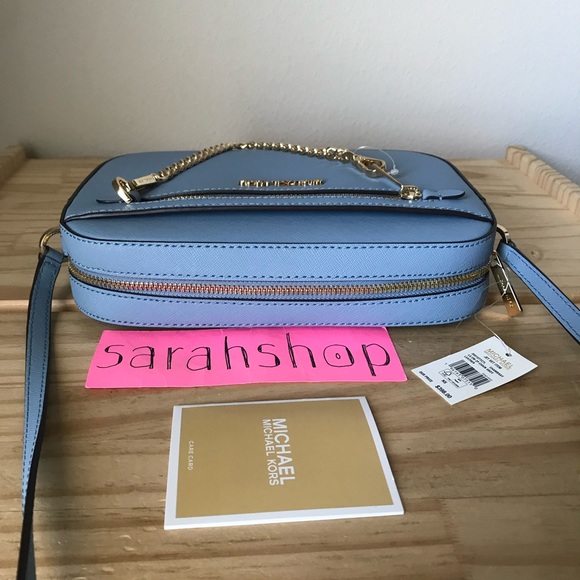 🌼Michael Kors Purse - Picture 4 of 13